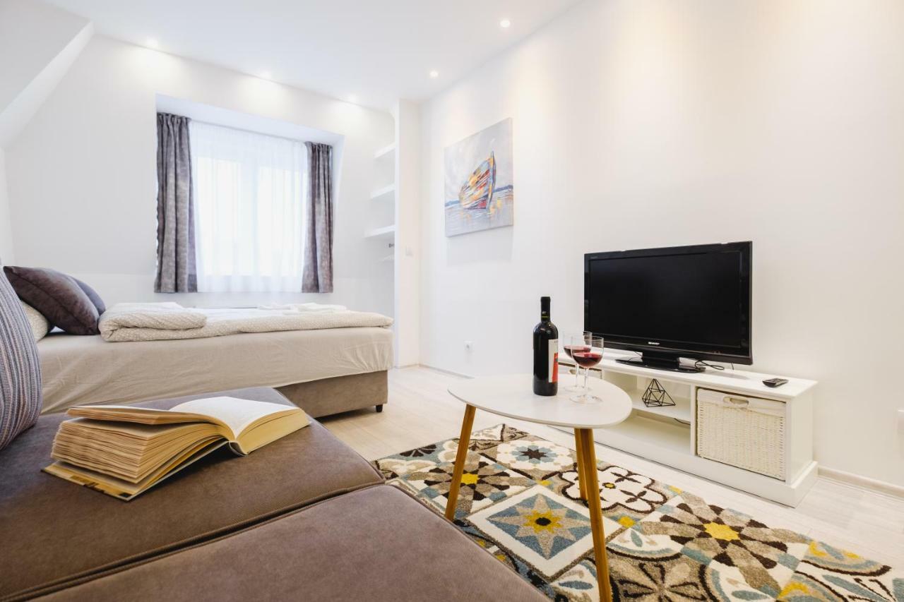 Apartment Hana Lux Beograd Ngoại thất bức ảnh