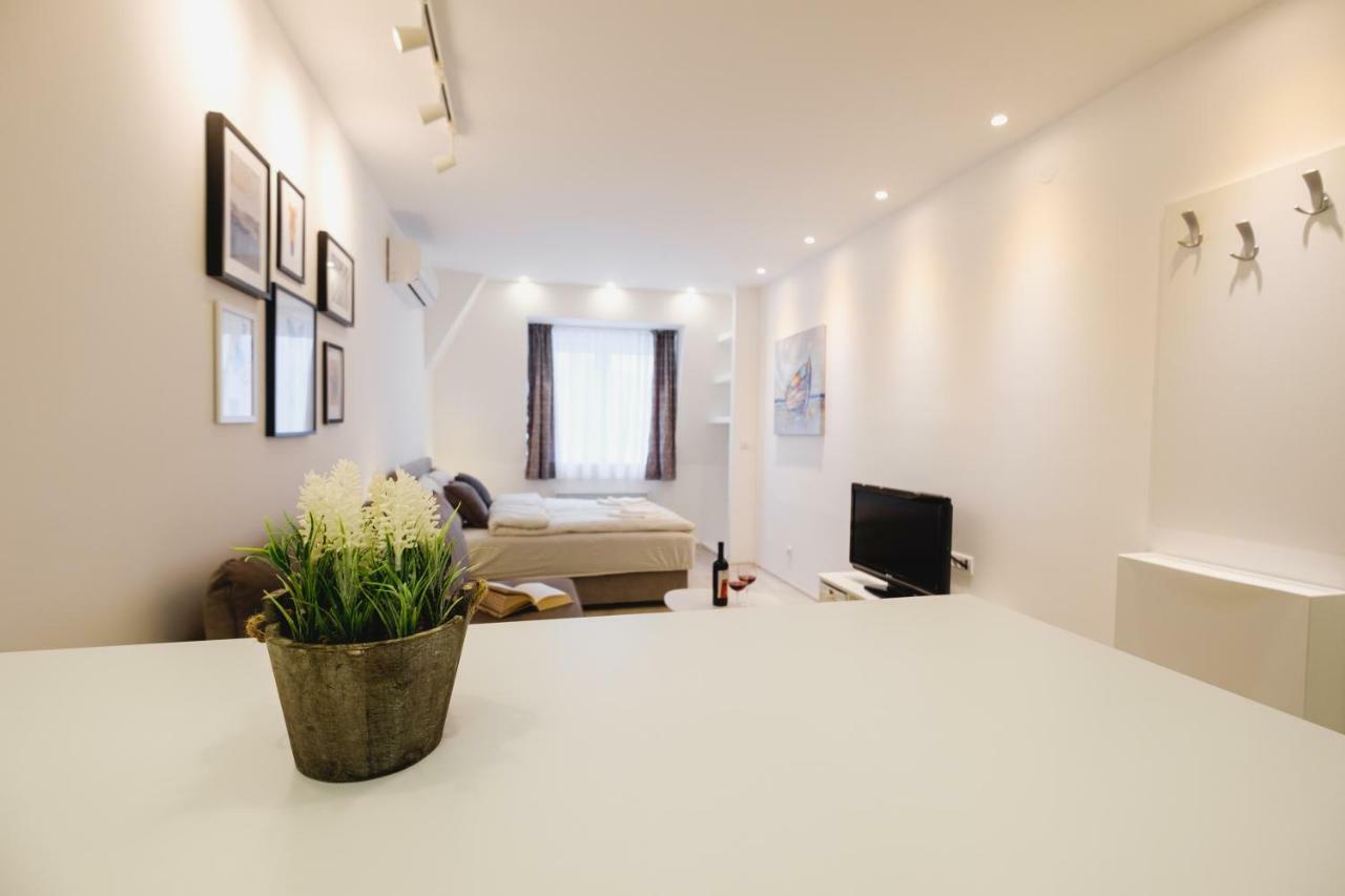 Apartment Hana Lux Beograd Ngoại thất bức ảnh